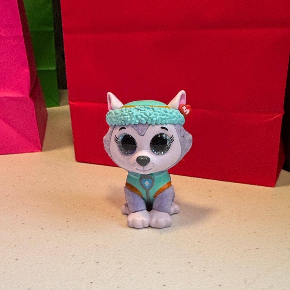 TY Mini Boos Paw Patrol Everest Chaser